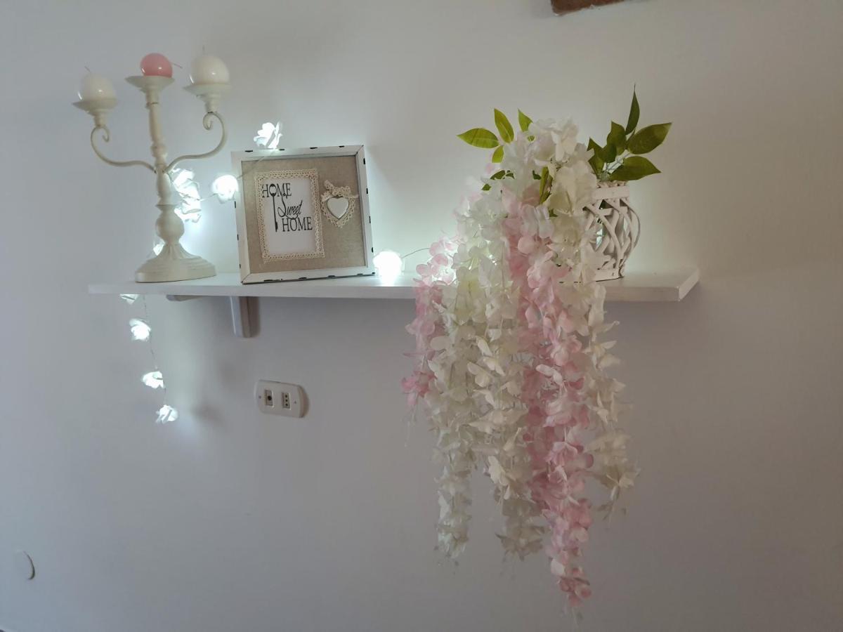Shabby Chic Rooms Con Cucina E Giardino Privato Pomarico Εξωτερικό φωτογραφία