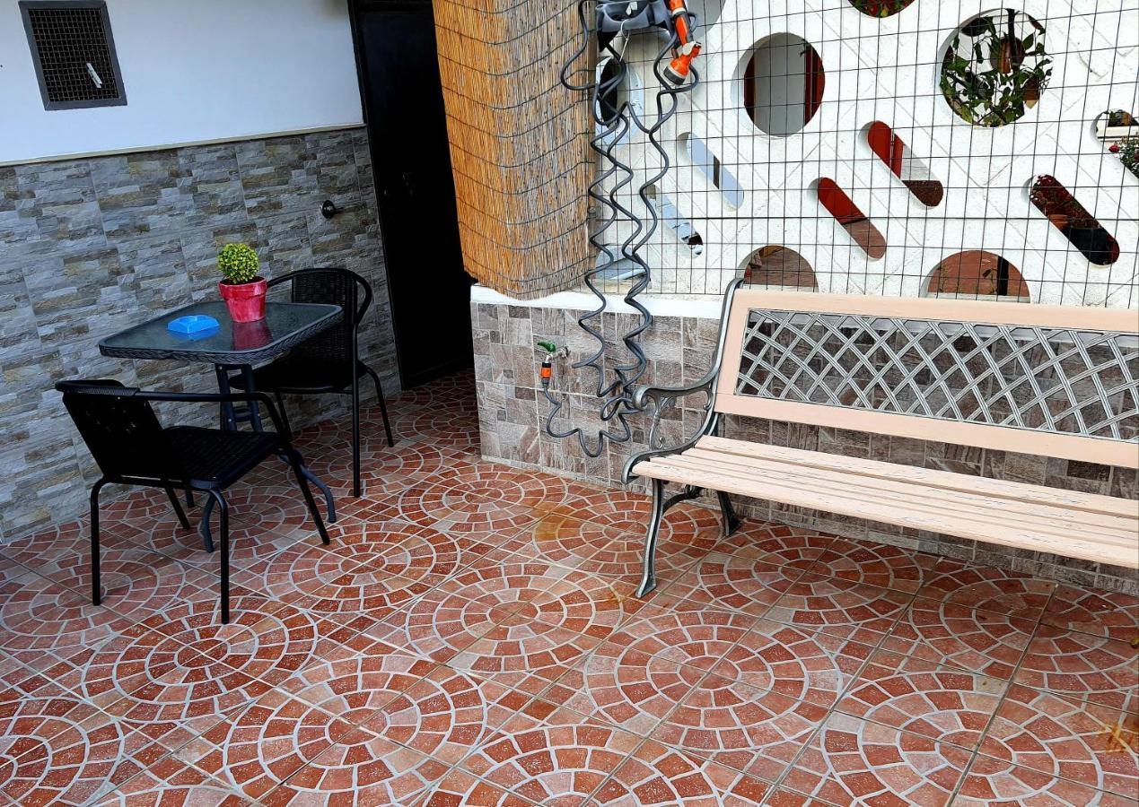 Shabby Chic Rooms Con Cucina E Giardino Privato Pomarico Εξωτερικό φωτογραφία