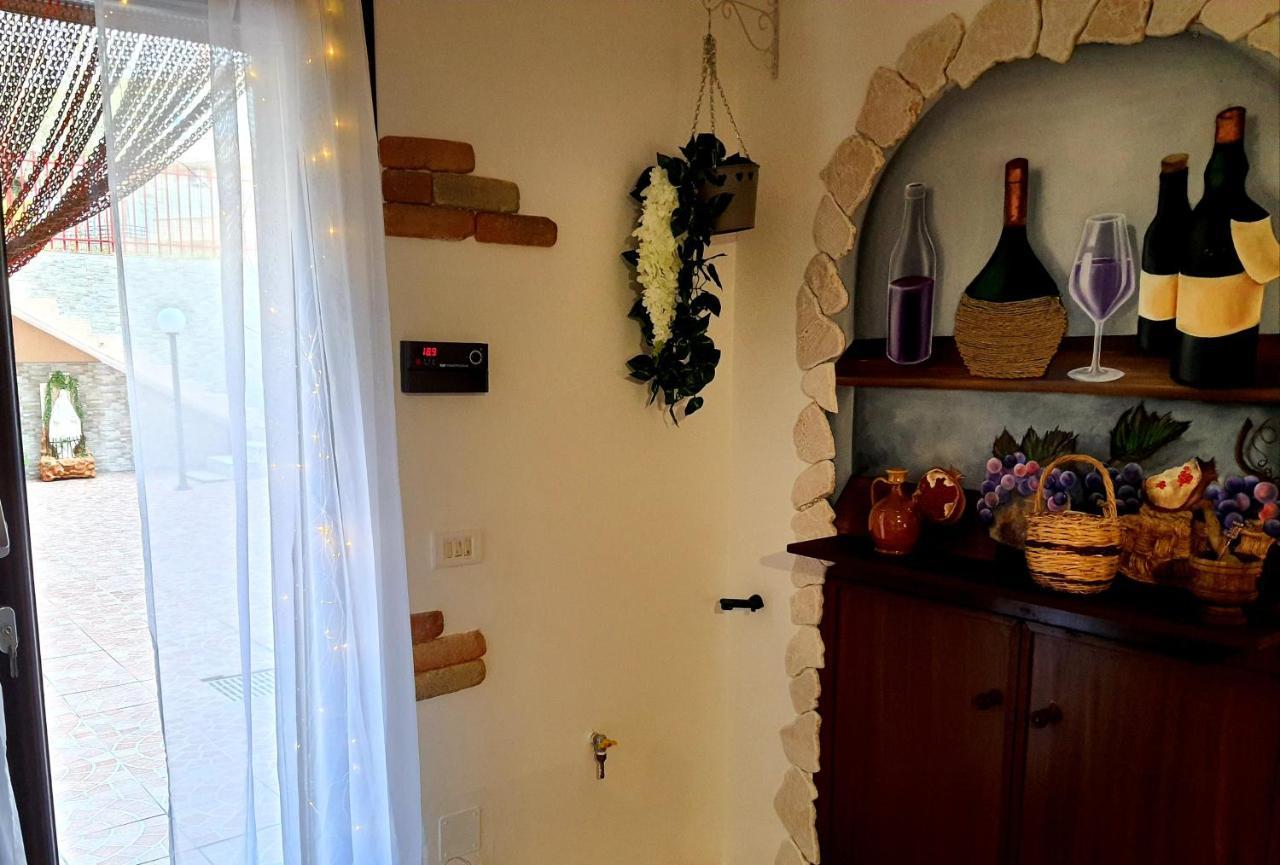 Shabby Chic Rooms Con Cucina E Giardino Privato Pomarico Εξωτερικό φωτογραφία