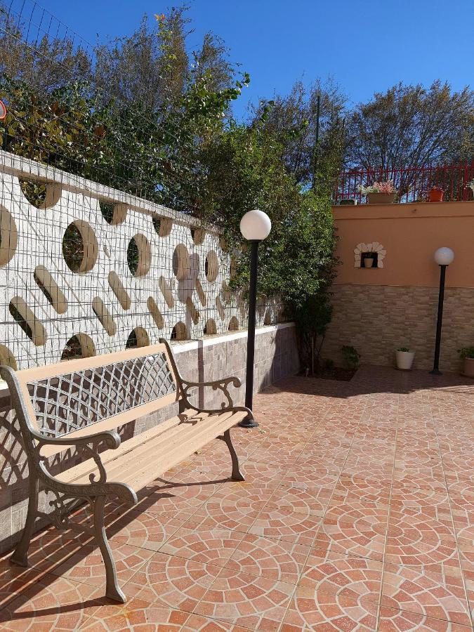 Shabby Chic Rooms Con Cucina E Giardino Privato Pomarico Εξωτερικό φωτογραφία