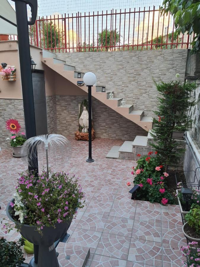 Shabby Chic Rooms Con Cucina E Giardino Privato Pomarico Εξωτερικό φωτογραφία