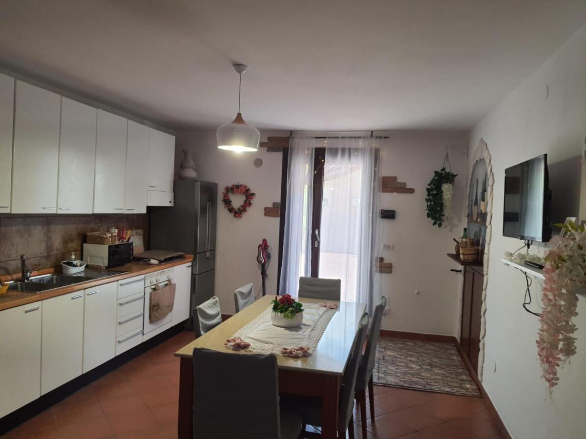 Shabby Chic Rooms Con Cucina E Giardino Privato Pomarico Εξωτερικό φωτογραφία