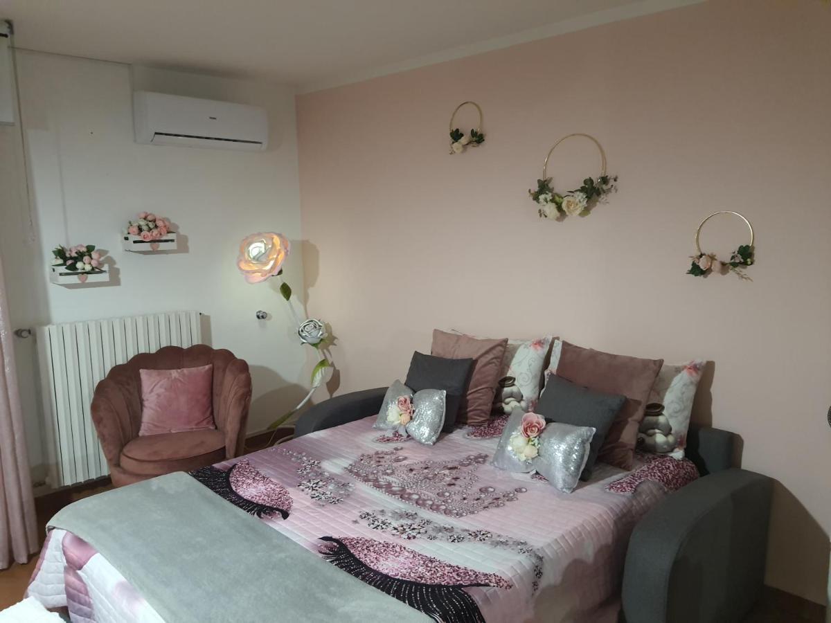 Shabby Chic Rooms Con Cucina E Giardino Privato Pomarico Εξωτερικό φωτογραφία